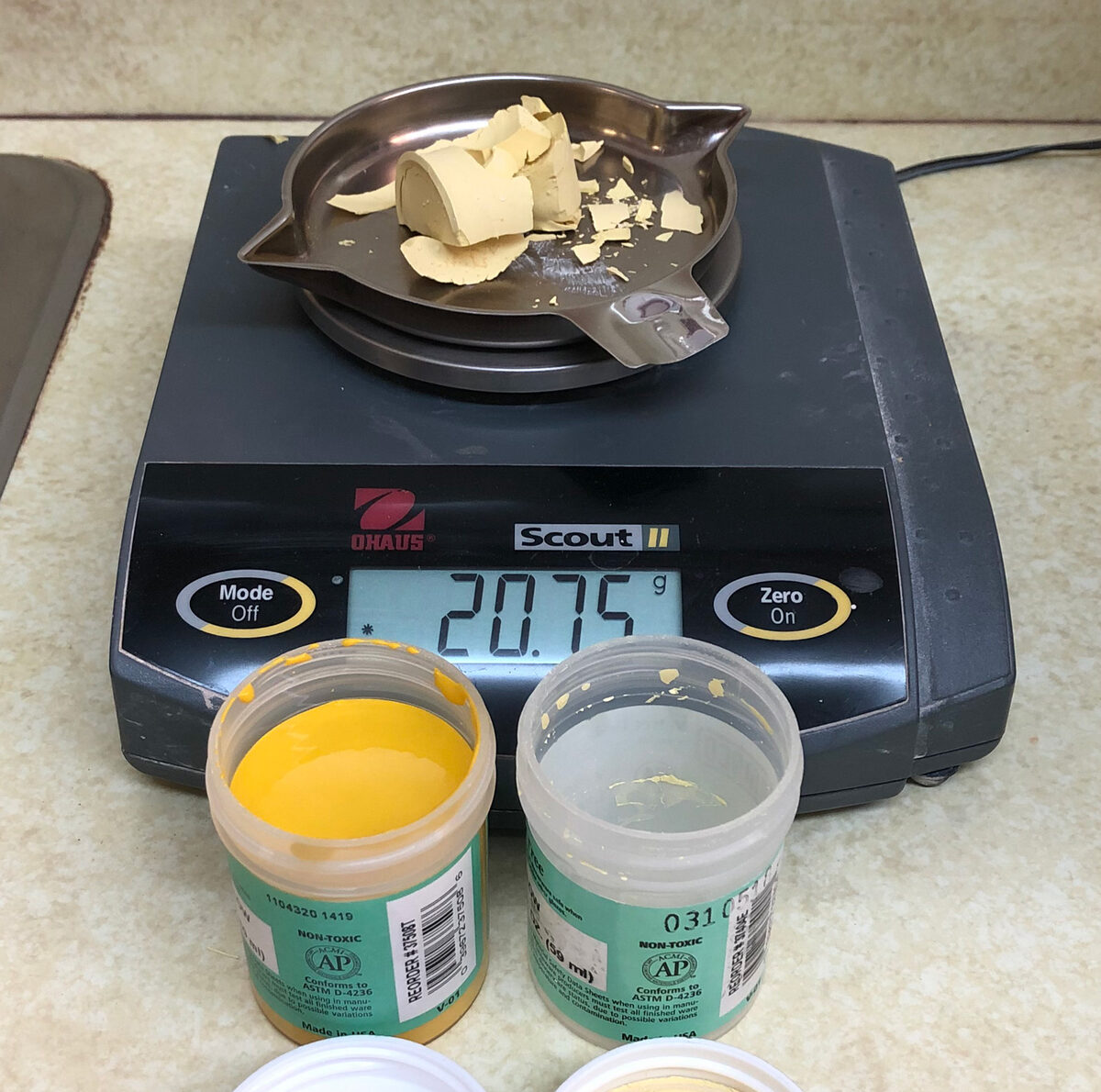 2oz jar of underglaze dries down to 21g of powder