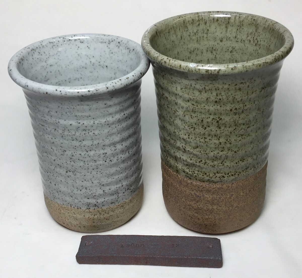 Laguna B-Mix cups with Plainsman Fire-Red added
