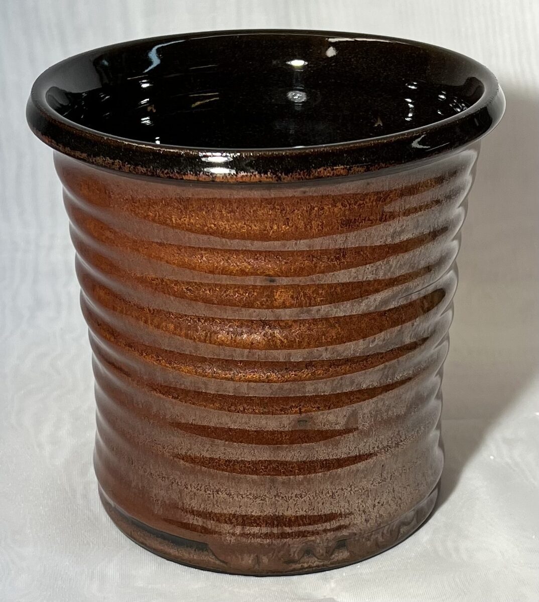 G3948A metallic iron red glaze