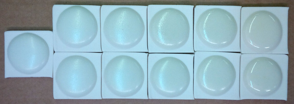 Glaze of varying mattenesses
