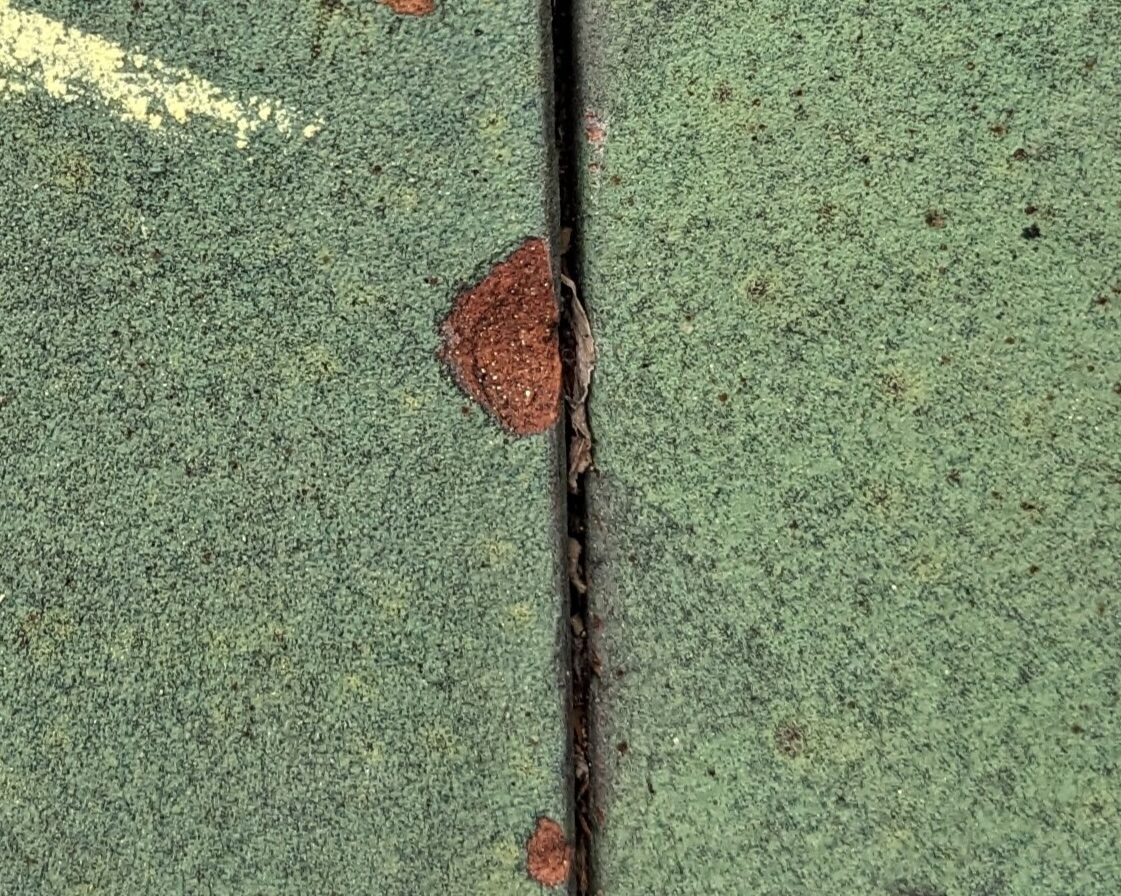 Chipping edges on ceramic tile