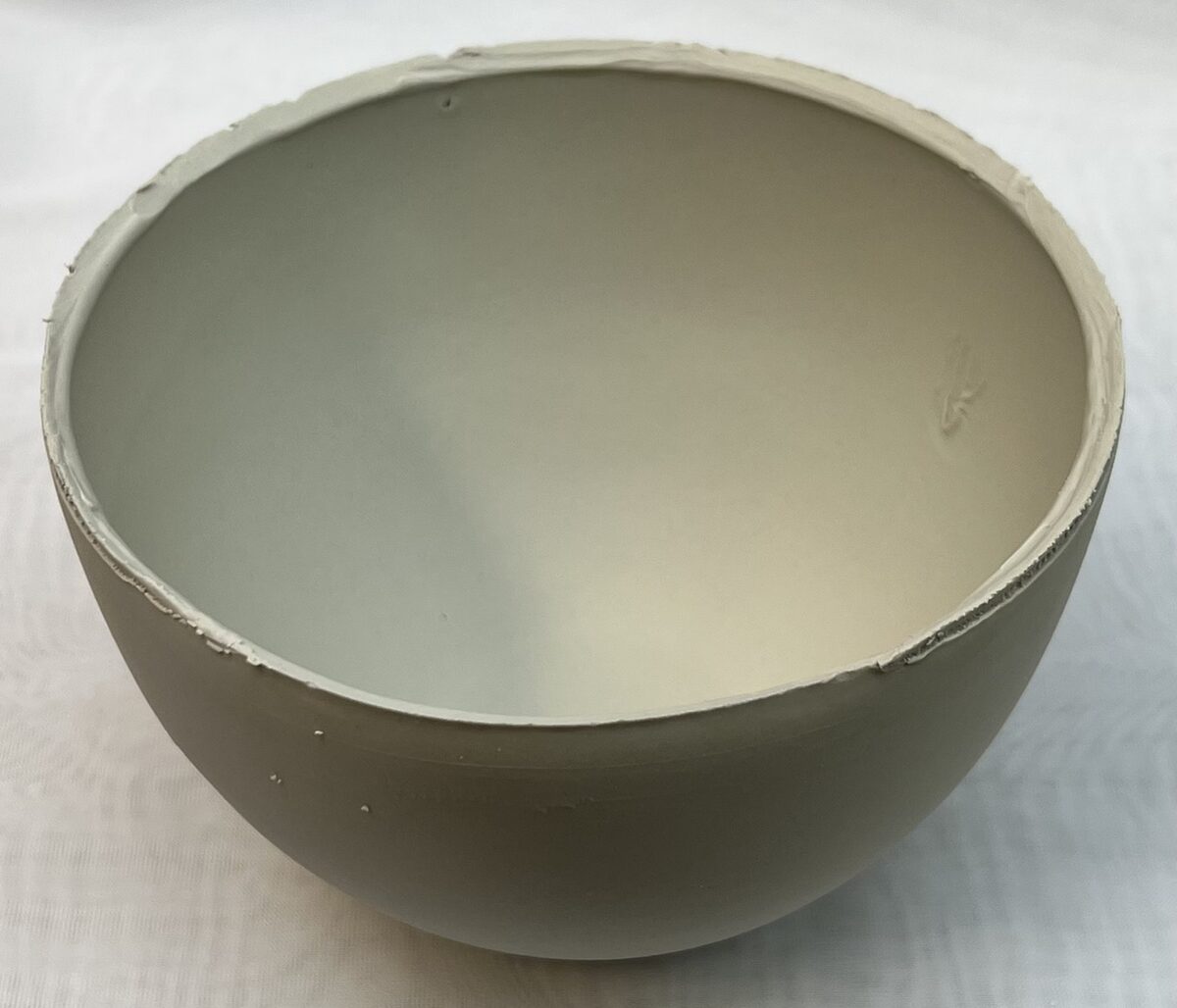 Nepheline syenite bowl