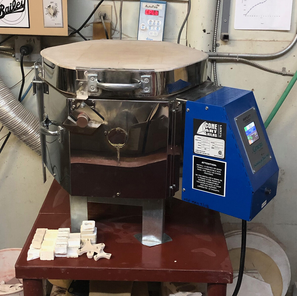 Pottery test kiln