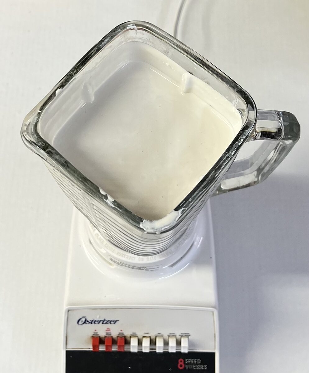 Engobe mixing in a blender