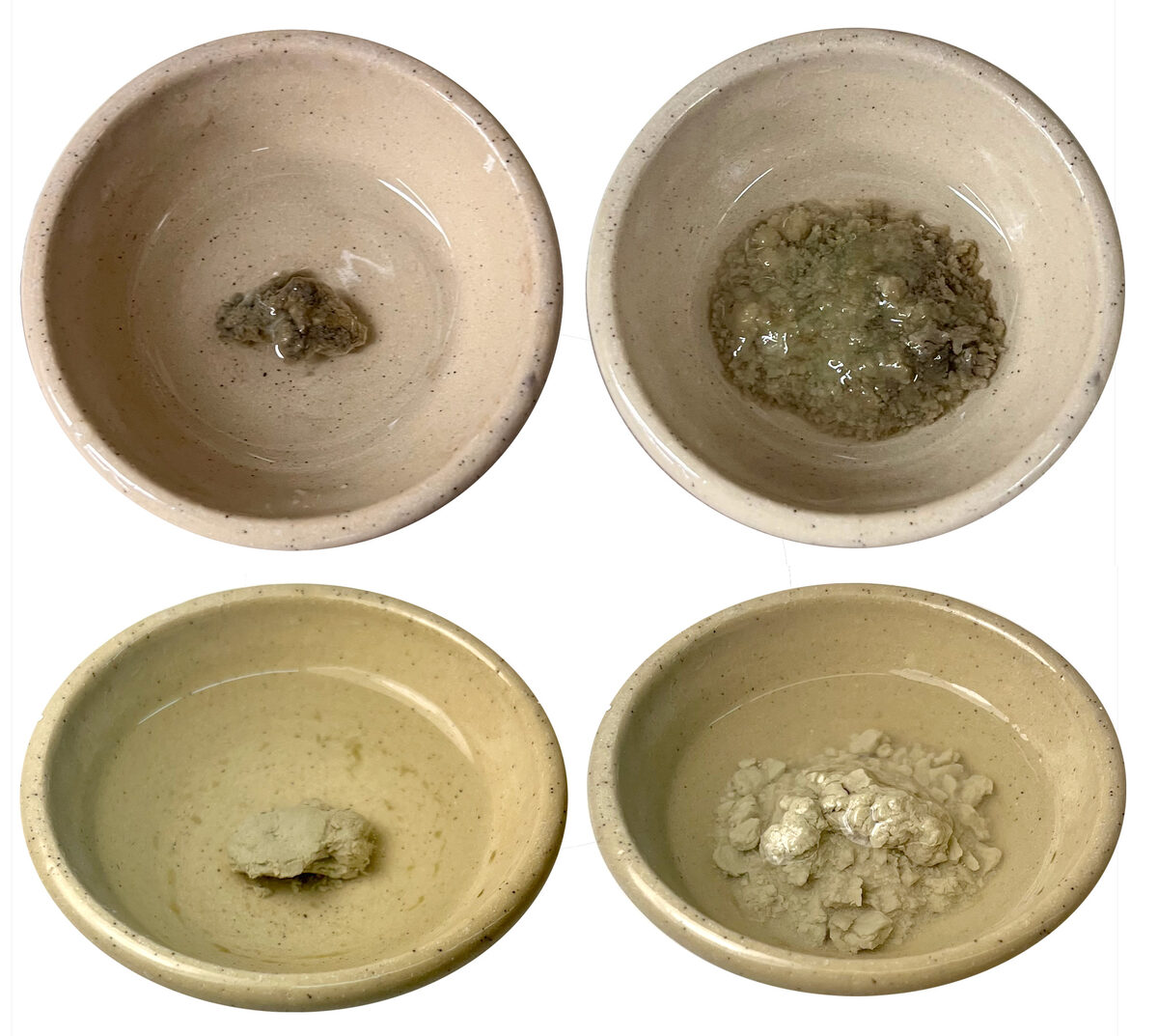 Swelling of calcium and sodium bentonites